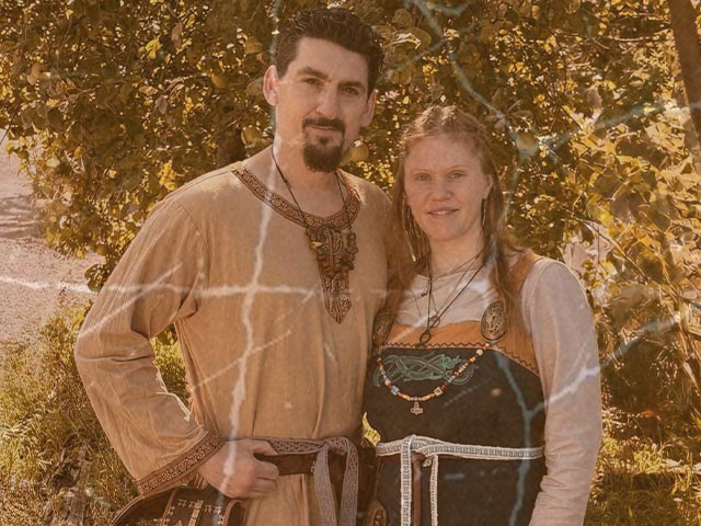 Gewandungen, Reenactment und historische Kleidung
